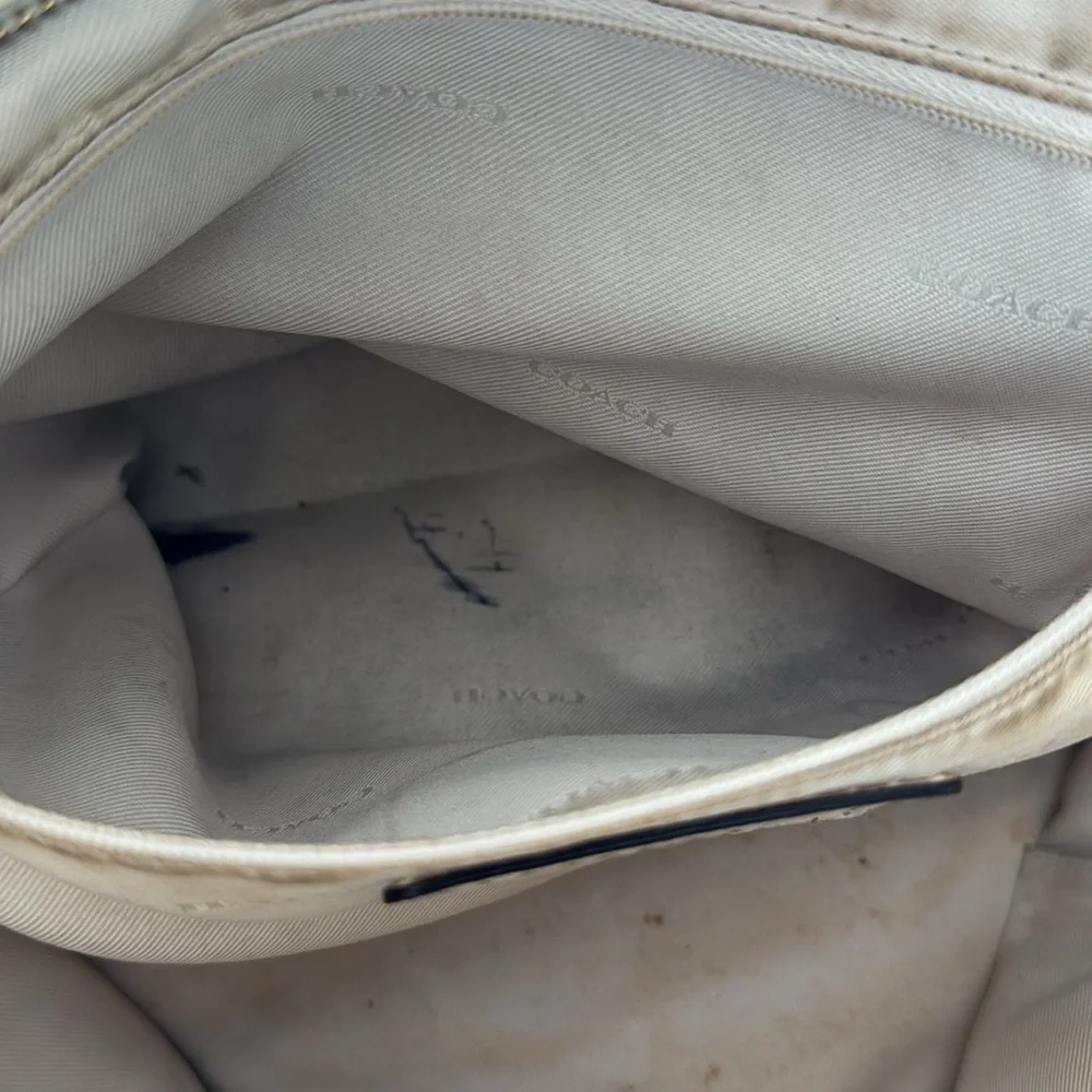 (S O L D) COACH CREAM TURNLOCK TOTE IN CROSSGRAIN LEATHER - Picture 7 of 11